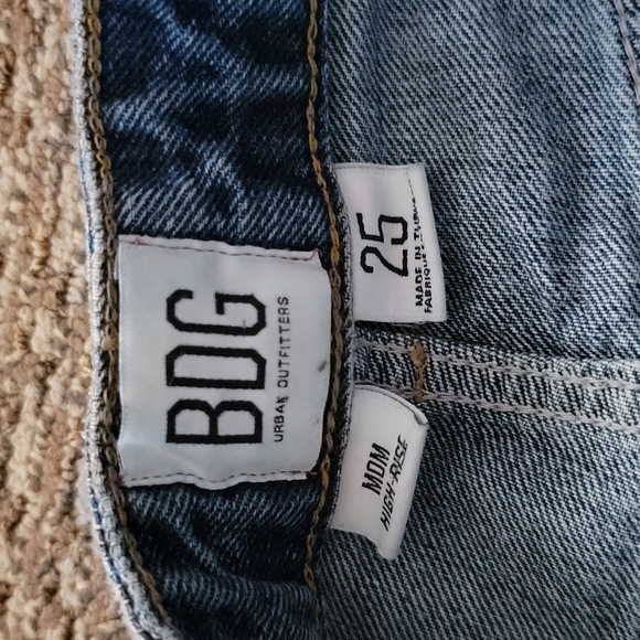 BDG Mom Hi-Rise Destroyed Jeans Size 25x30 Blue - Picture 2 of 6